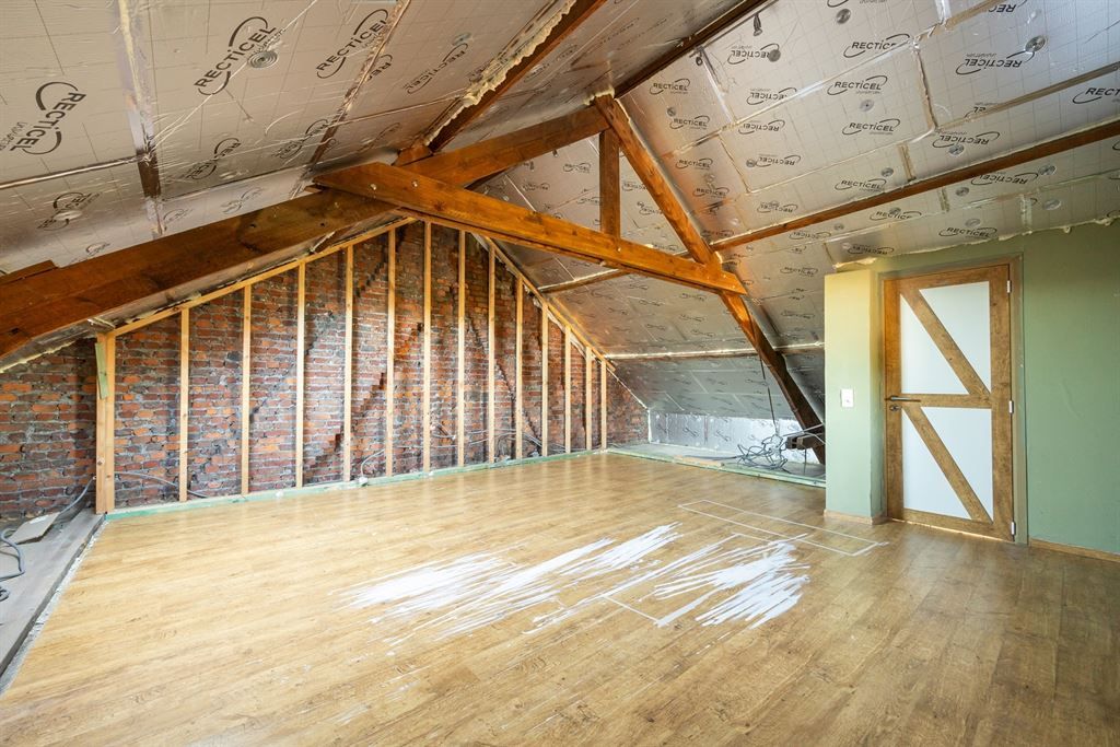 Stijlvol gerenoveerde woning met 3 slaapkamers foto 25