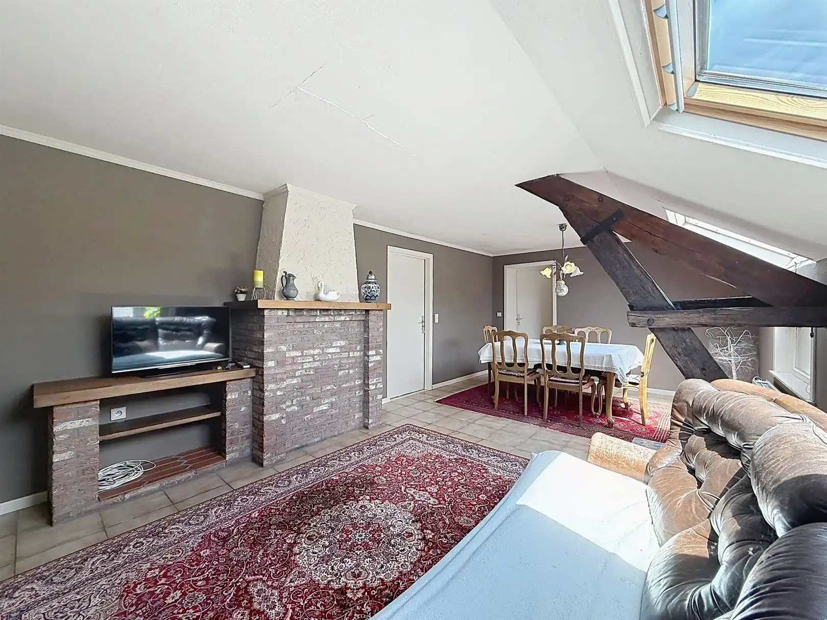 Ruime woning met extra woon- of werkpotentieel  foto 23
