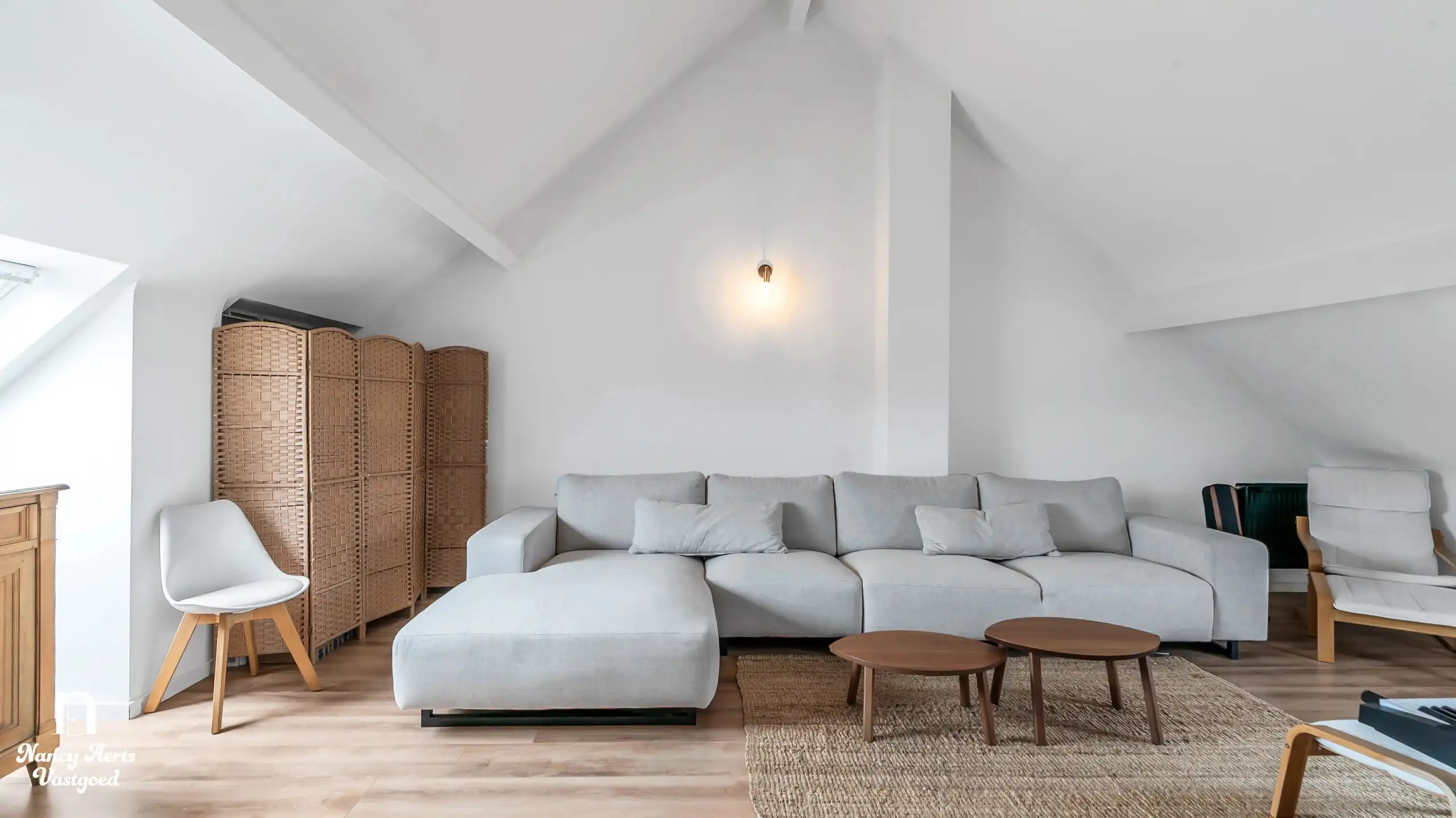 Lichtrijke duplex met open indeling en 3 slaapkamers foto 5