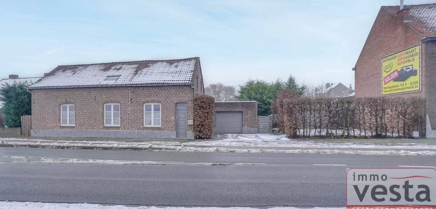 Ruime, gerenoveerde woning op een goede locatie foto 2