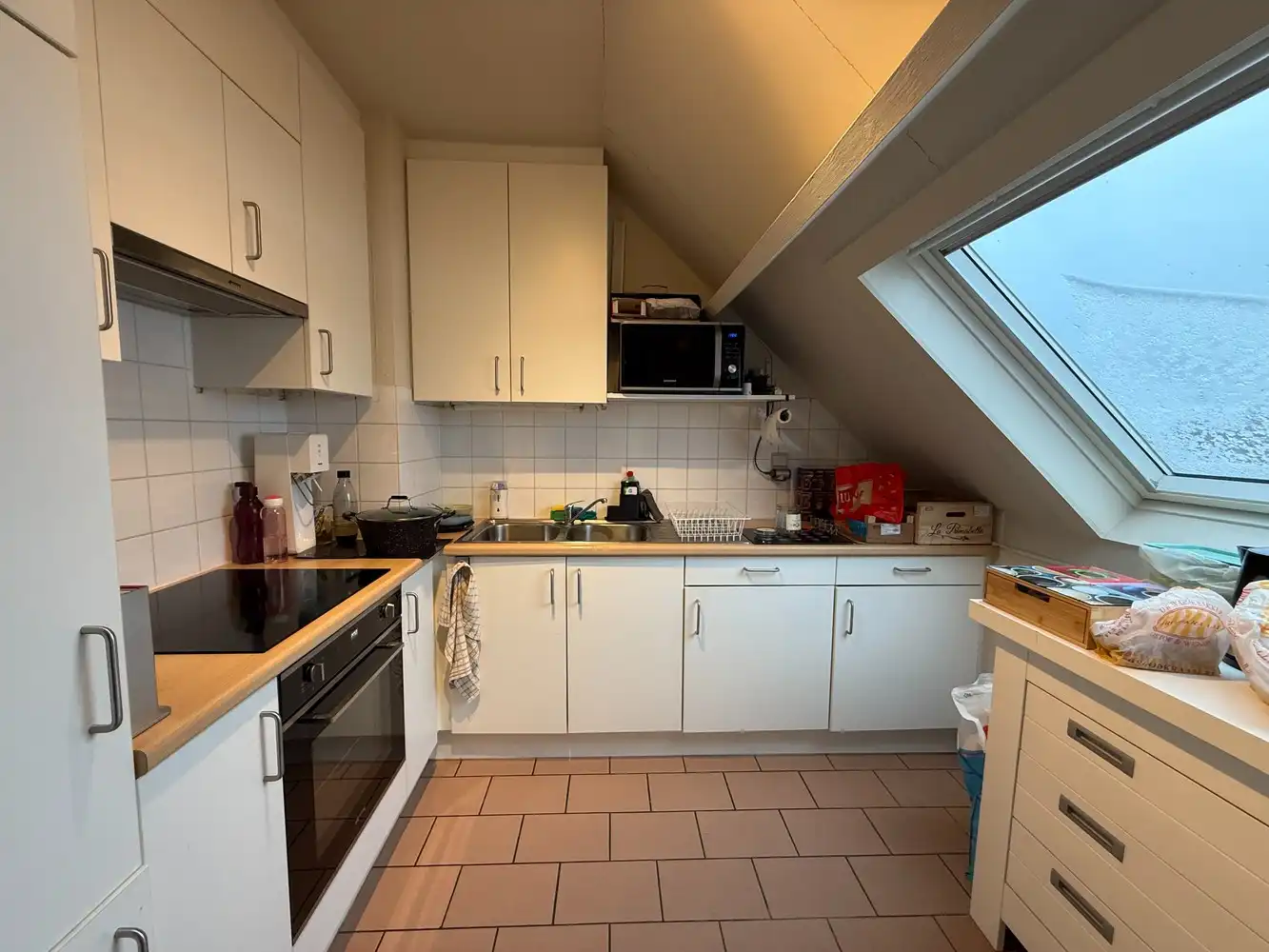 Appartement met o.a. 2 slpk's & garage foto 3