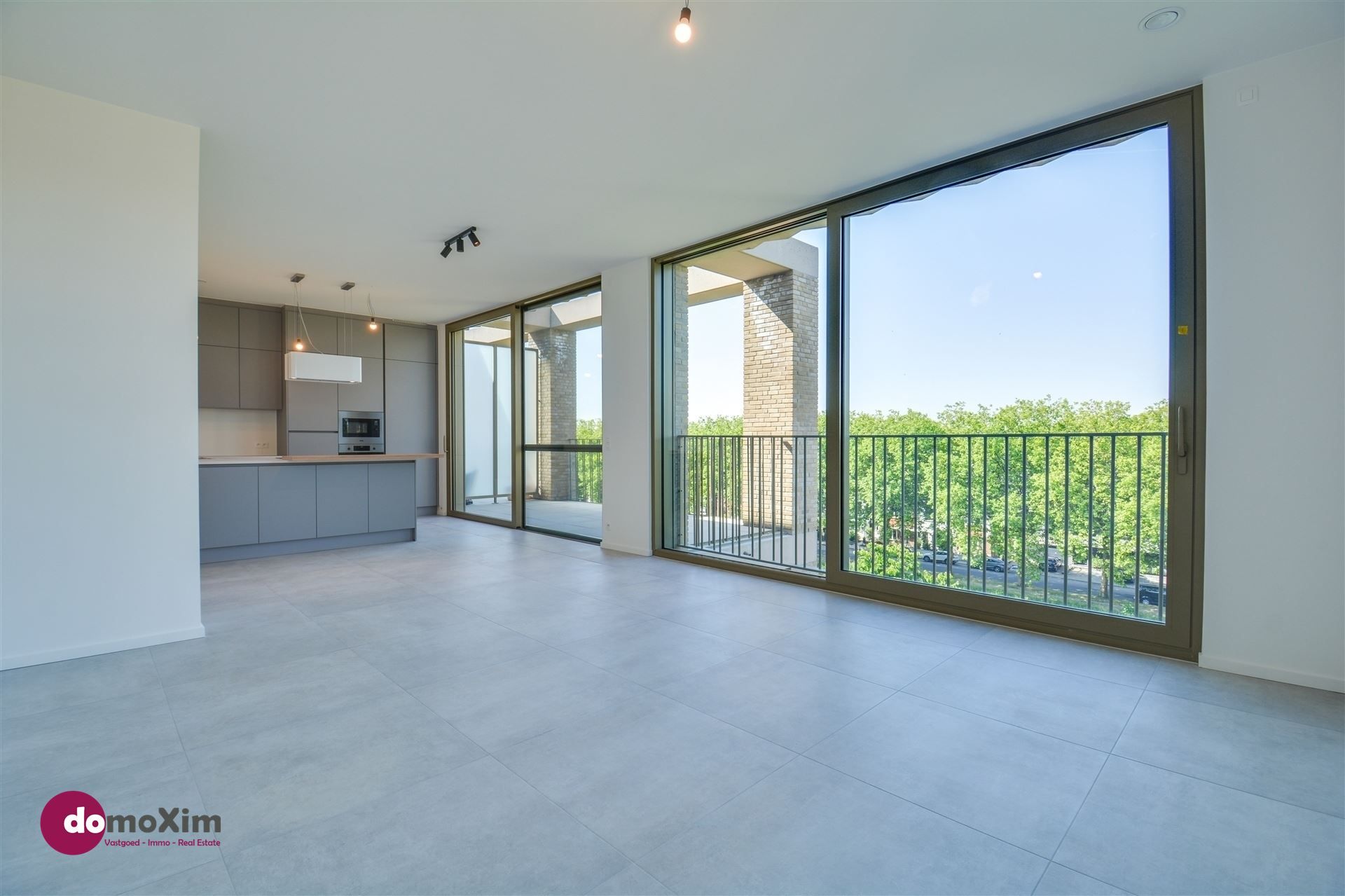Zonovergoten penthouse met 2 terrassen op een unieke locatie in Mechelen foto 5