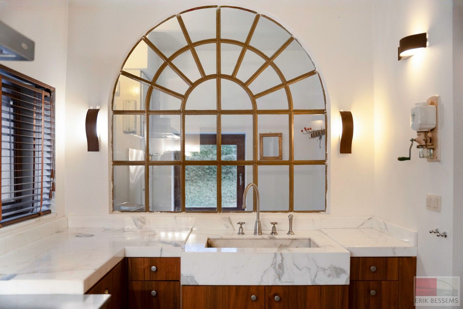 Prachtige gezinswoning met historie, 3 slaapkamers, royale badkamer en een super gezellige woonkamer met een woonoppervlakte van ca. 150m² foto 14