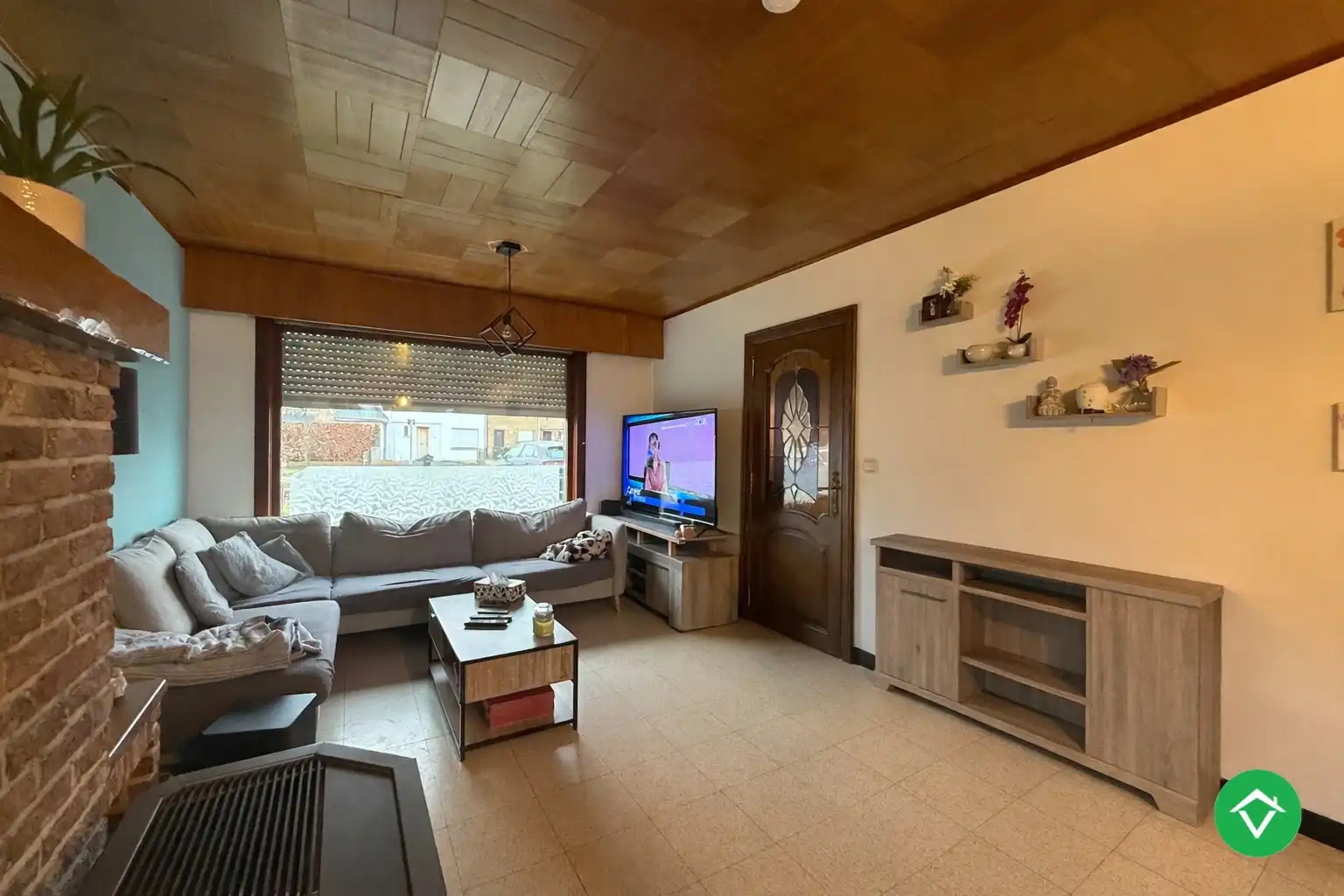 Ruime, stevige woning met 3 slaapkamers, garage en tuin te Izegem foto 3