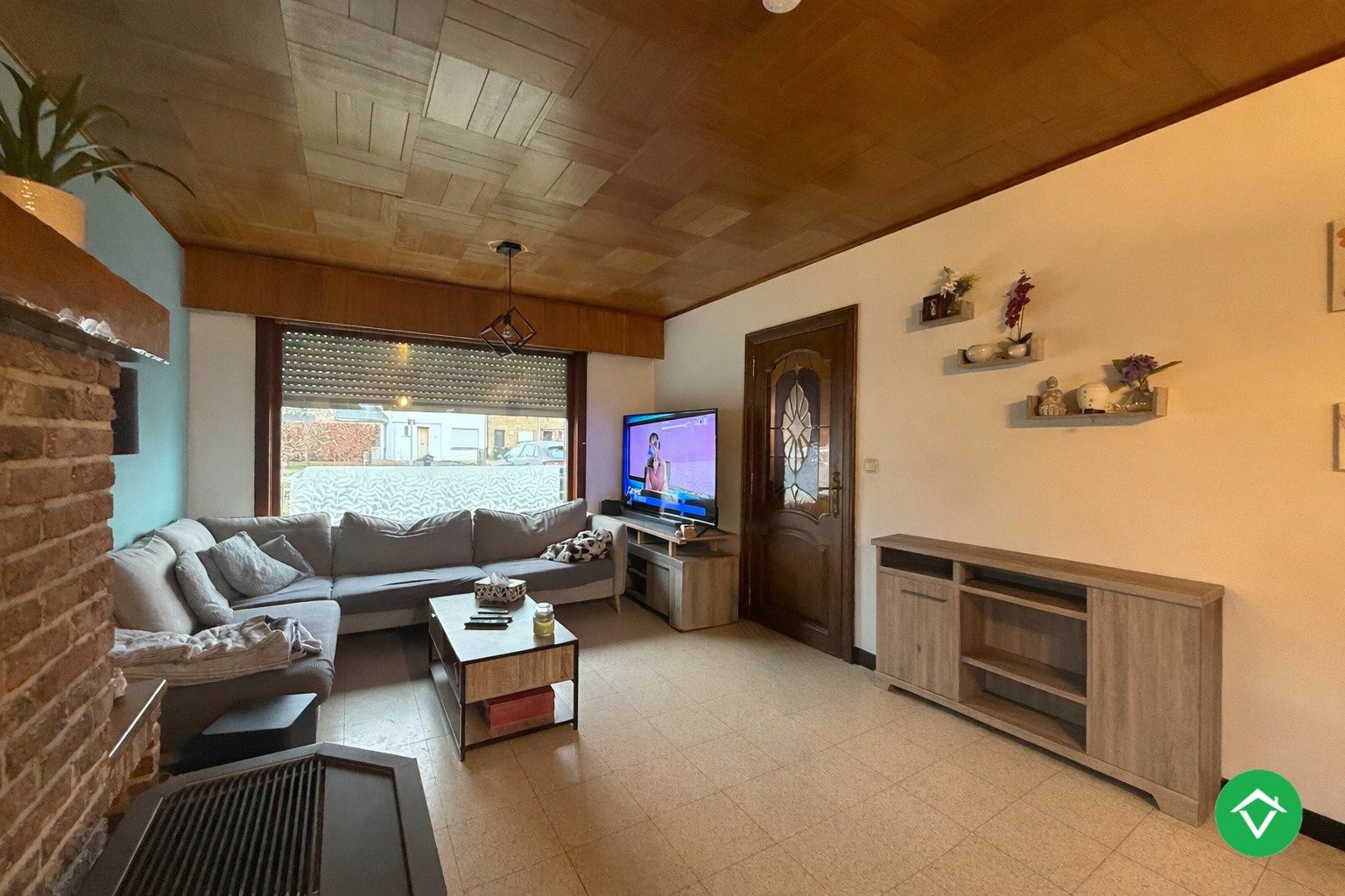 Ruime, stevige woning met 3 slaapkamers, garage en tuin te Izegem foto 3