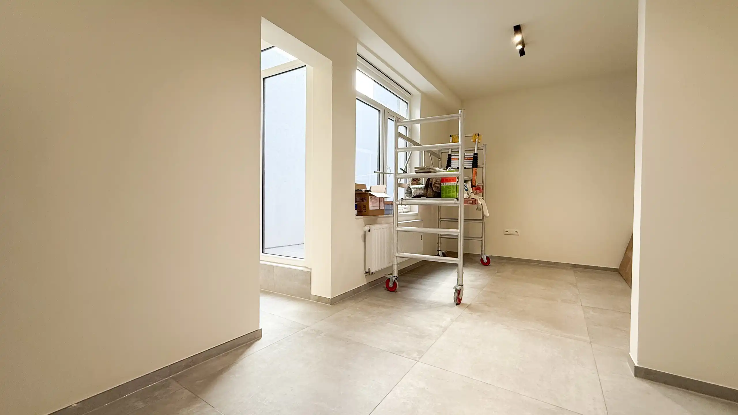 Unieke investeringspand, volledig vernieuwd, handel+ 2app! foto 19