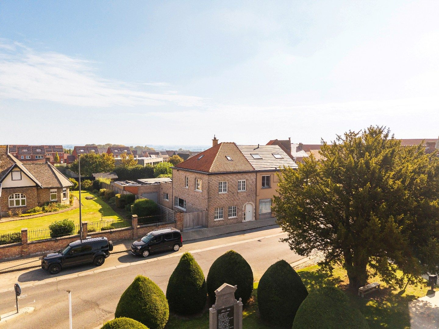 Instapklare halfopen woning met 3 slaapkamers, garage, tuin en mancave in Mesen foto 31