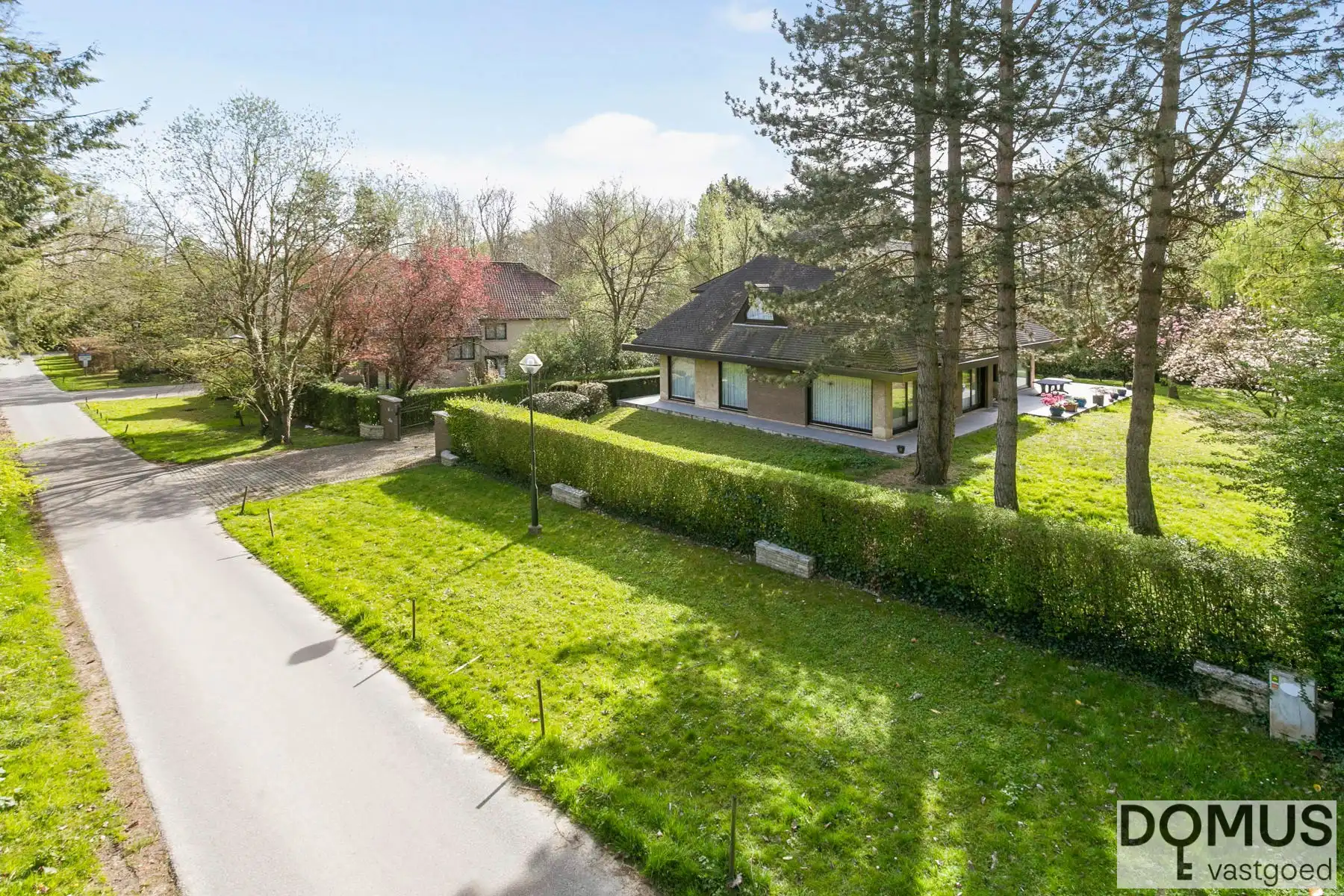 Statige villa met tijdloze architectuur op topligging  foto 35