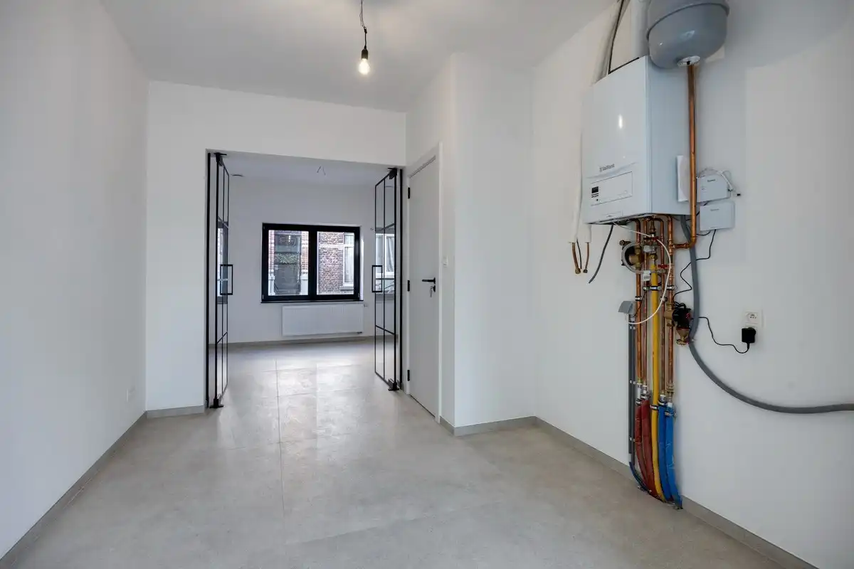 Volledig gerenoveerde woning met 3 slaapkamers, 2 badkamers en tuin in Tienen! – EPC A - bewoonbare opp. 139 m² foto 10