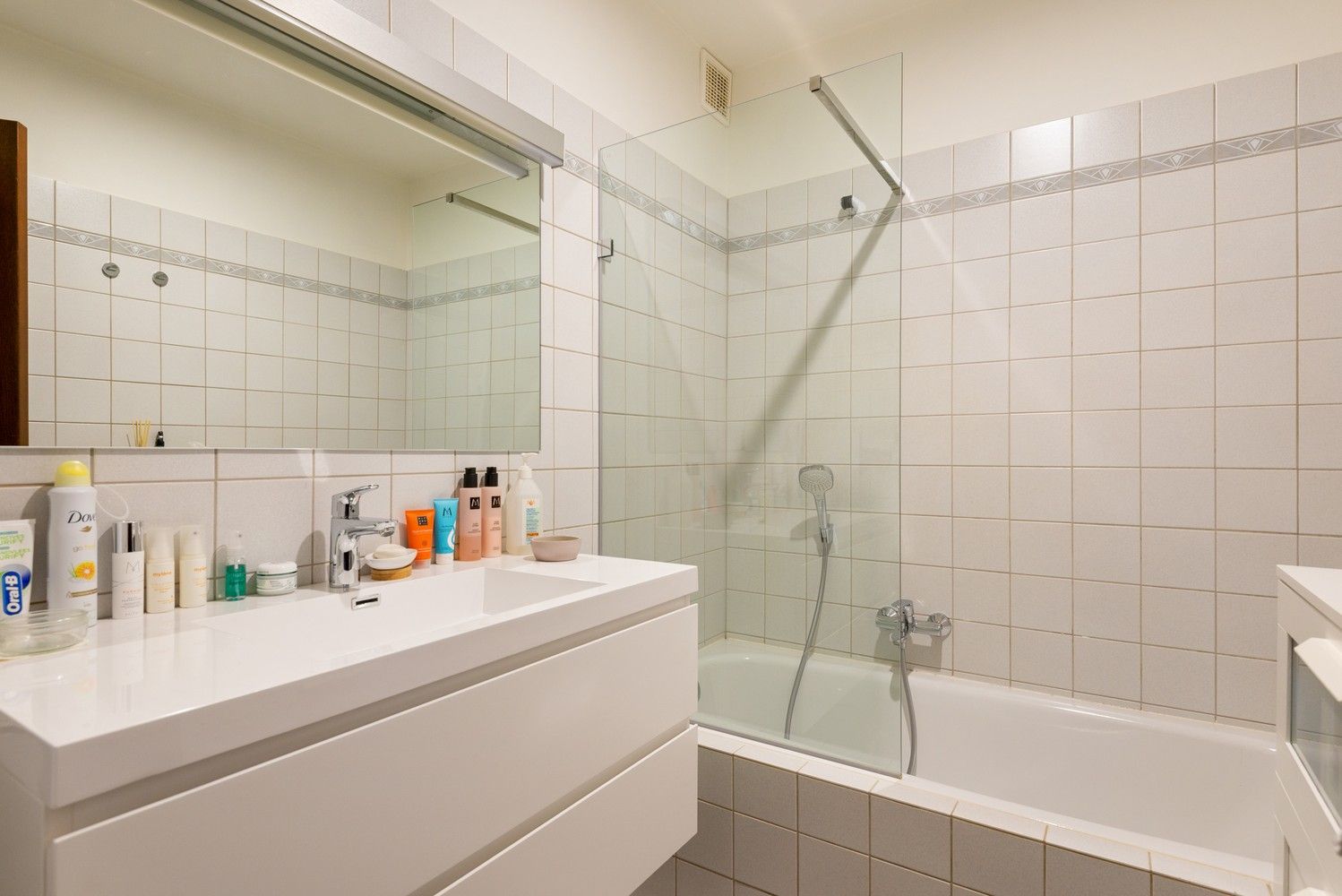 Appartement met 2 slaapkamers en terras in Wommelgem! foto 8