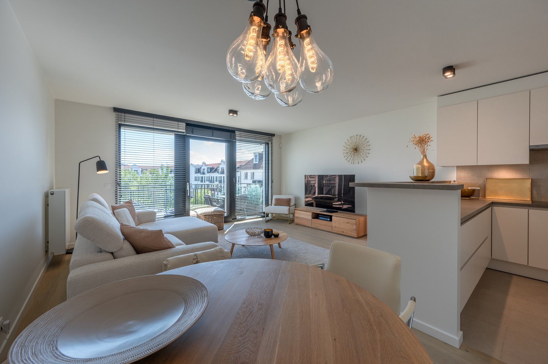 Ongemeubeld: zonnig en recent appartement in Duinenwater! foto 4