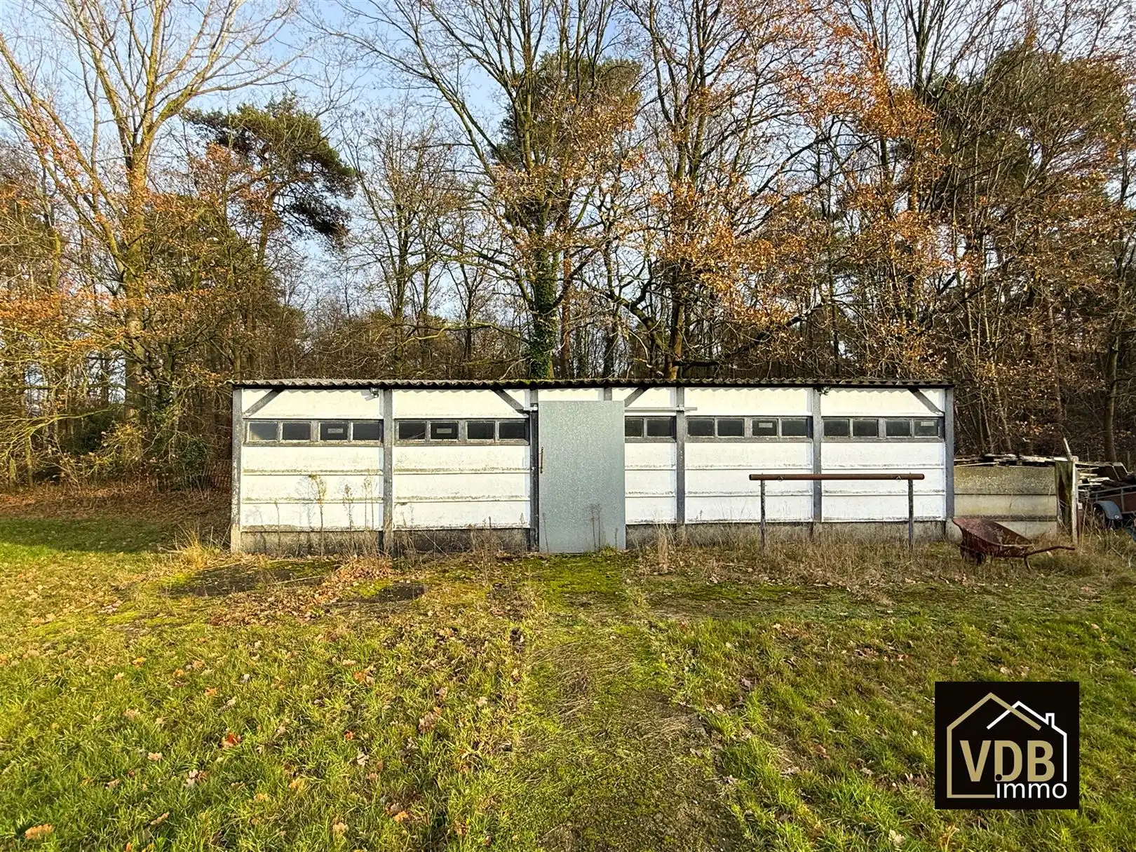Charmante hoeve met paardenstal op 1,2 ha in absolute rust. foto 7