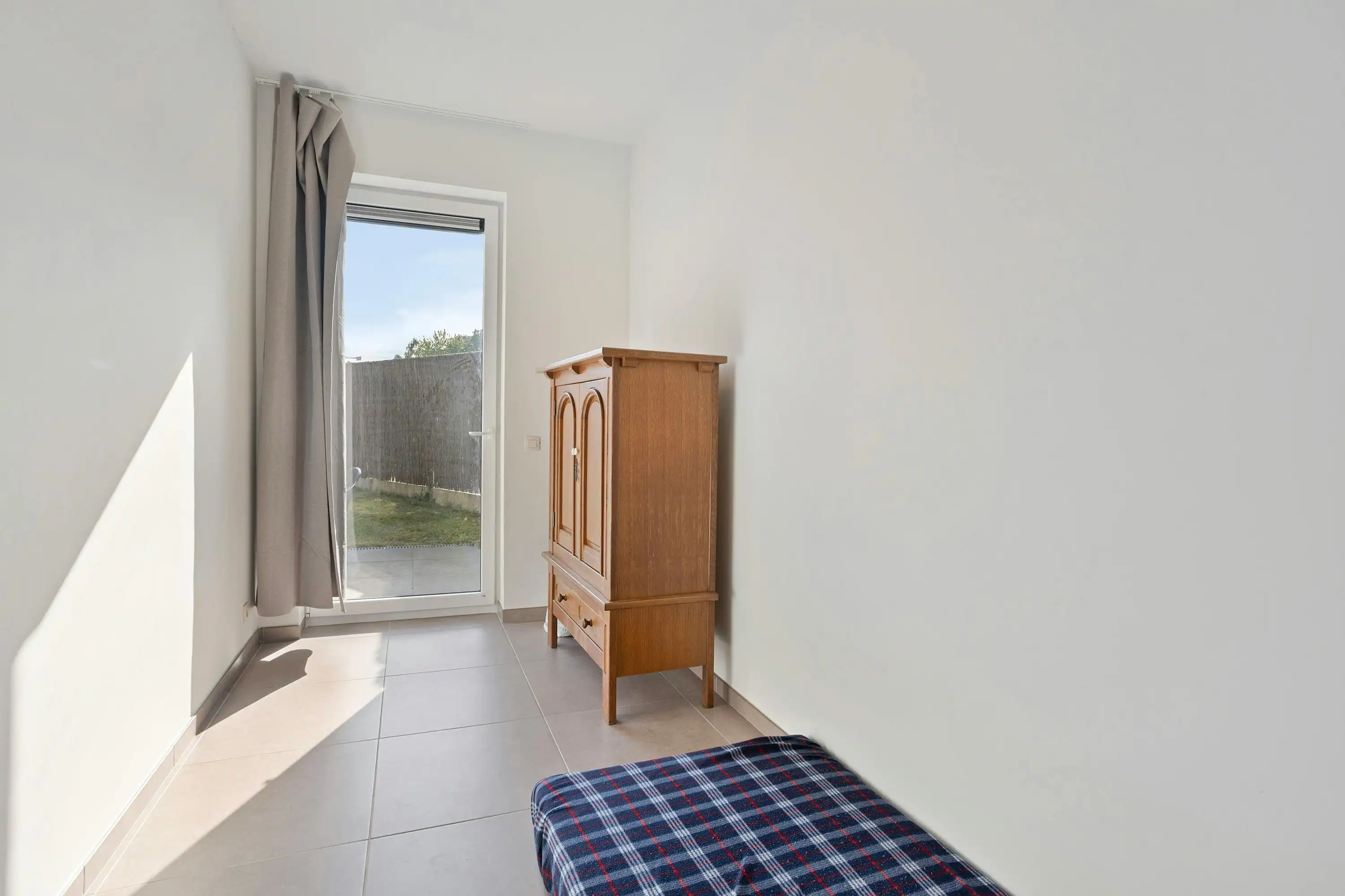 Modern appartement met private tuin in centrum Roeselare foto 10