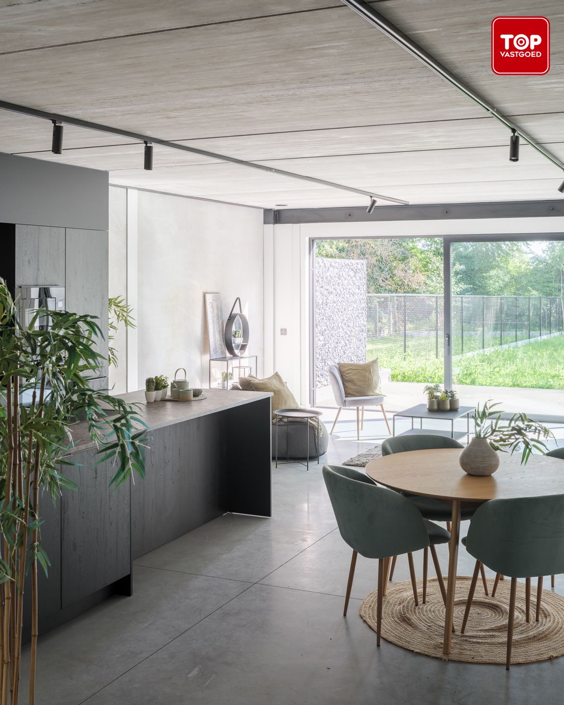 Energiezuinige (A+) designwoning met 3 slaapkamers, zonnige tuin en luxueuze betonafwerking in Vlierzele foto 2