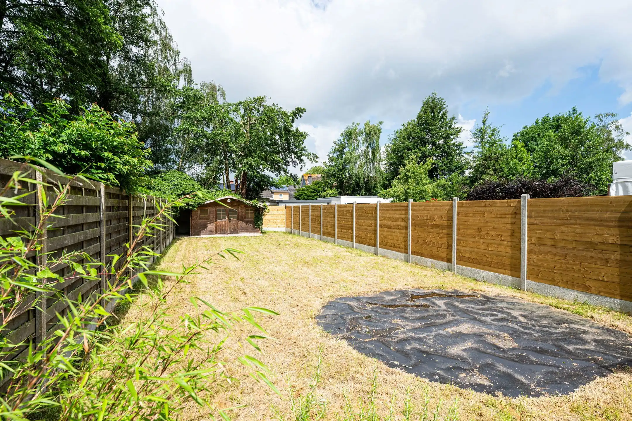 Instapklare woning met 3 slaapkamers, ruime garage en tuin foto 24