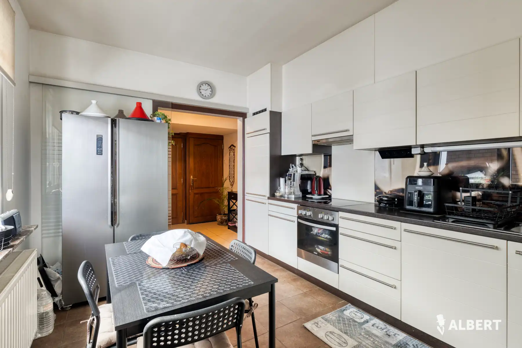 Opgrefriste opbrengsteigendom met 2 appartemente in Roosdaal foto 5