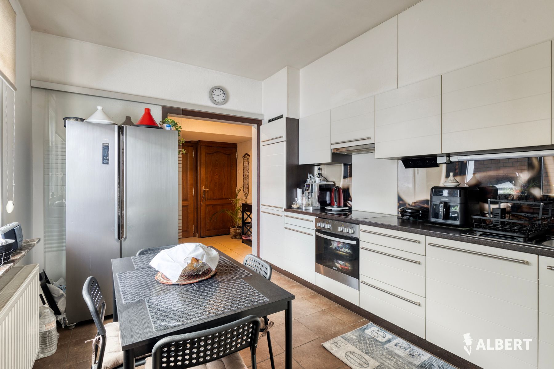 Opgrefriste opbrengsteigendom met 2 appartemente in Roosdaal foto 5