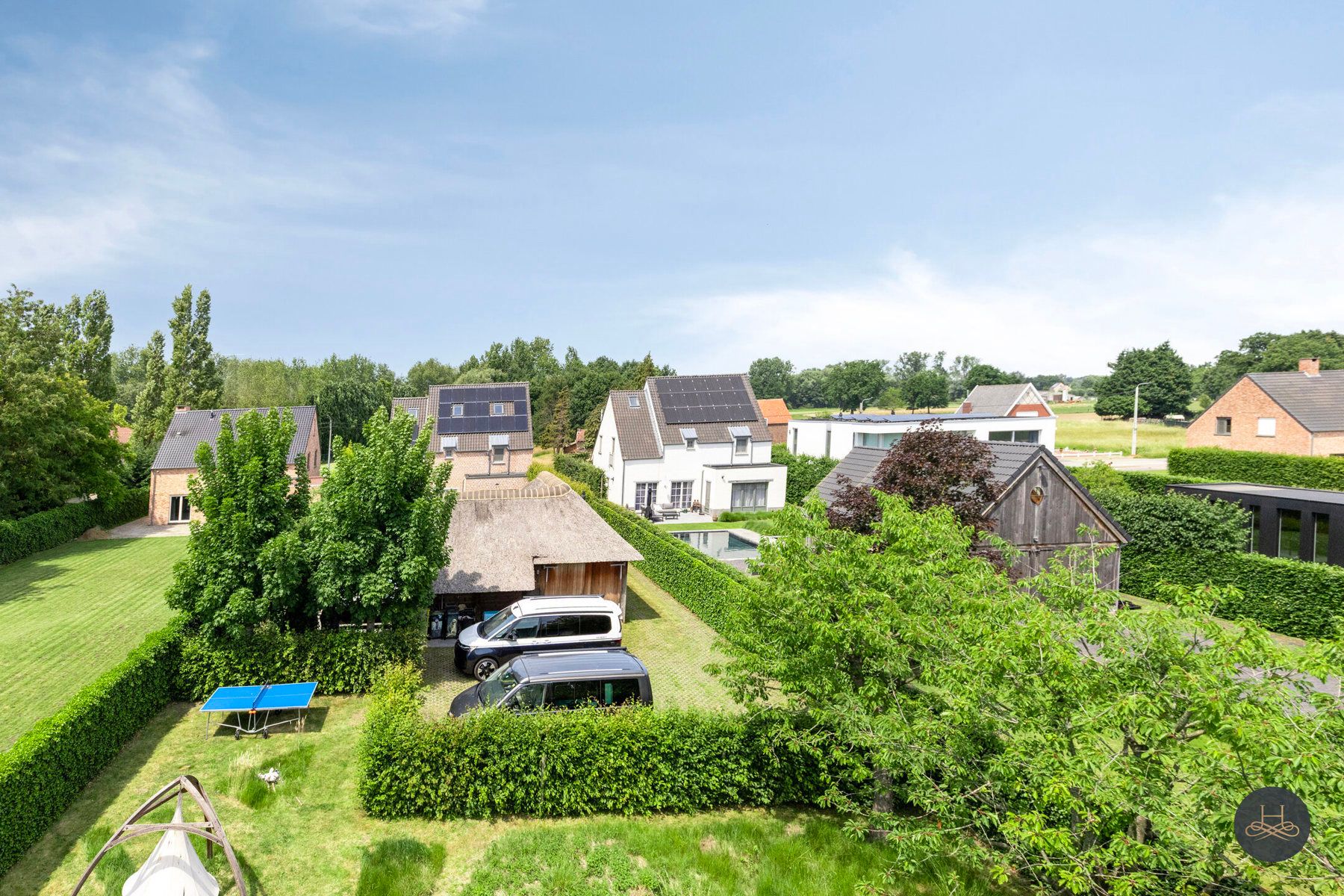 Instapklare villa met prachtig aangelegde tuin en zwembad foto 29