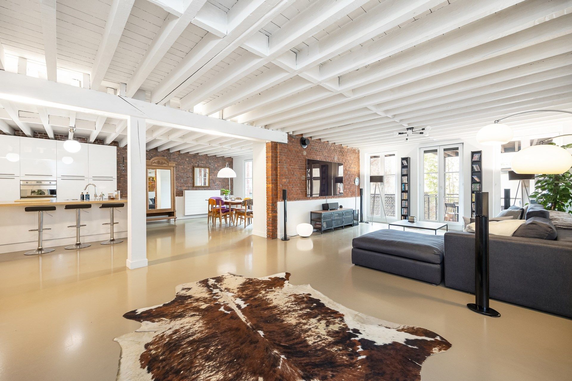 appartement foto {{pictureIndex}}