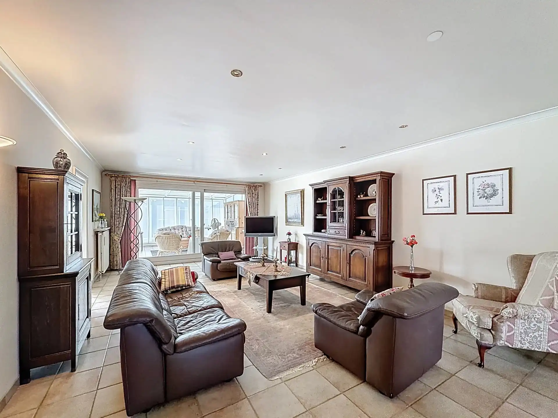 Te koop: Ruim duplex appartement met 4 slaapkamers in Lommel foto 9