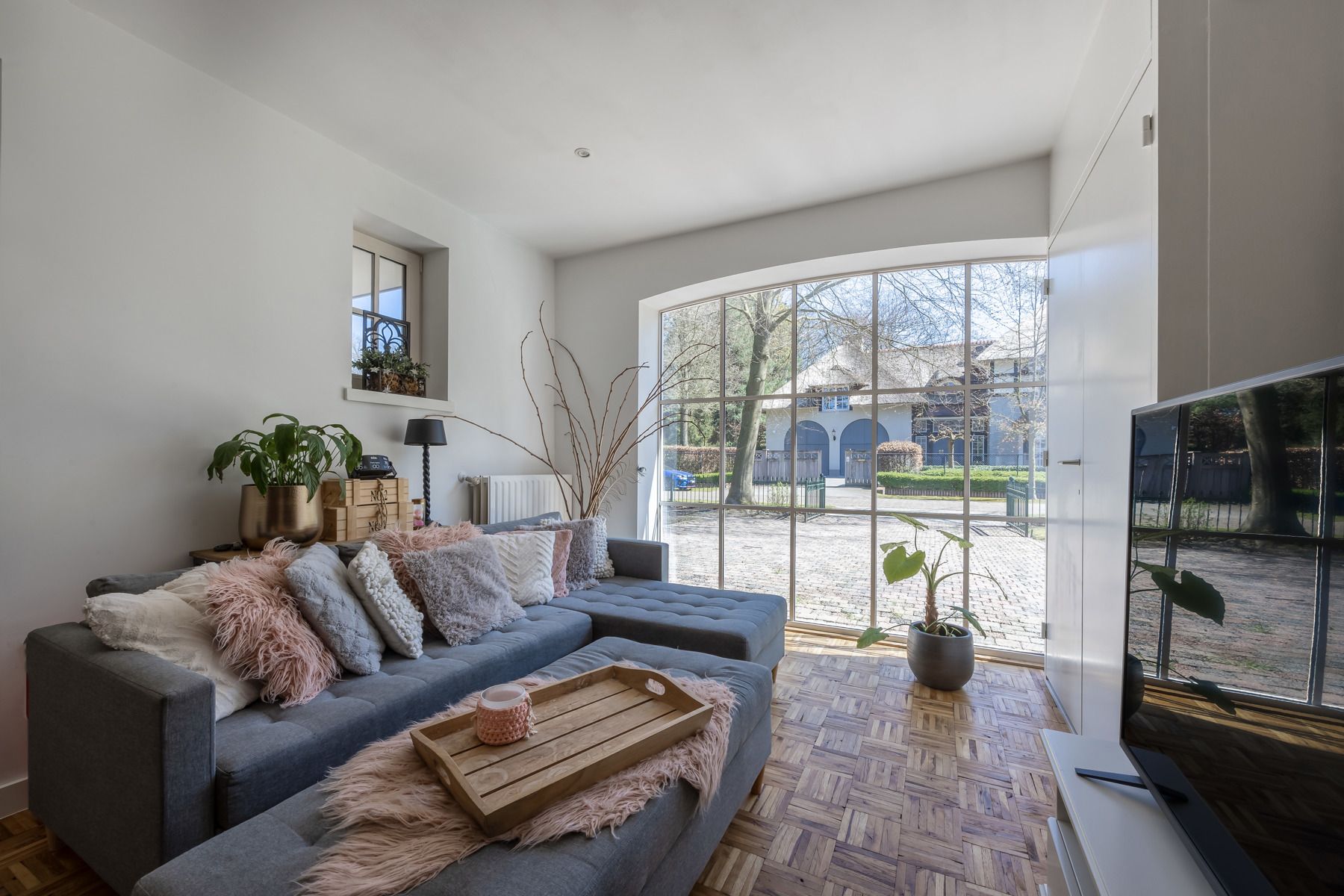 Tijdloze, verrassend ruime villa op grondstuk van 2000m2 foto 21