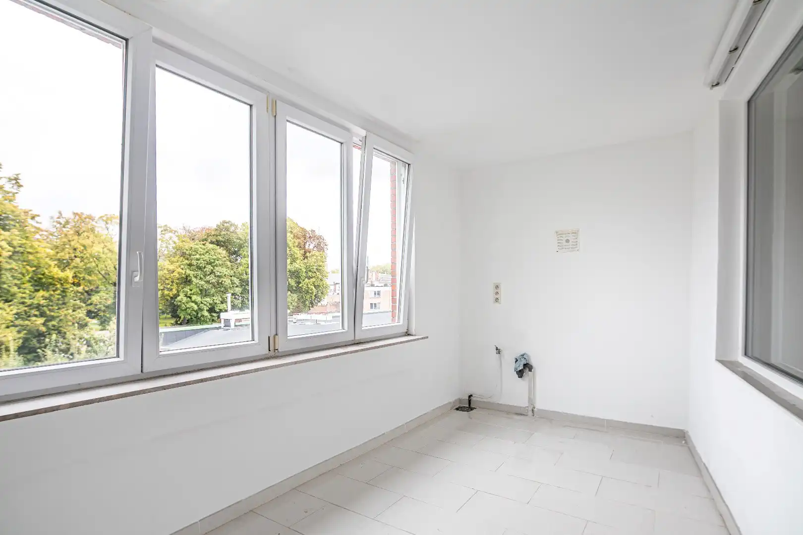 Instapklaar appartement in Hoboken-Antwerpen, EPC C, conform elektr. keuring foto 7