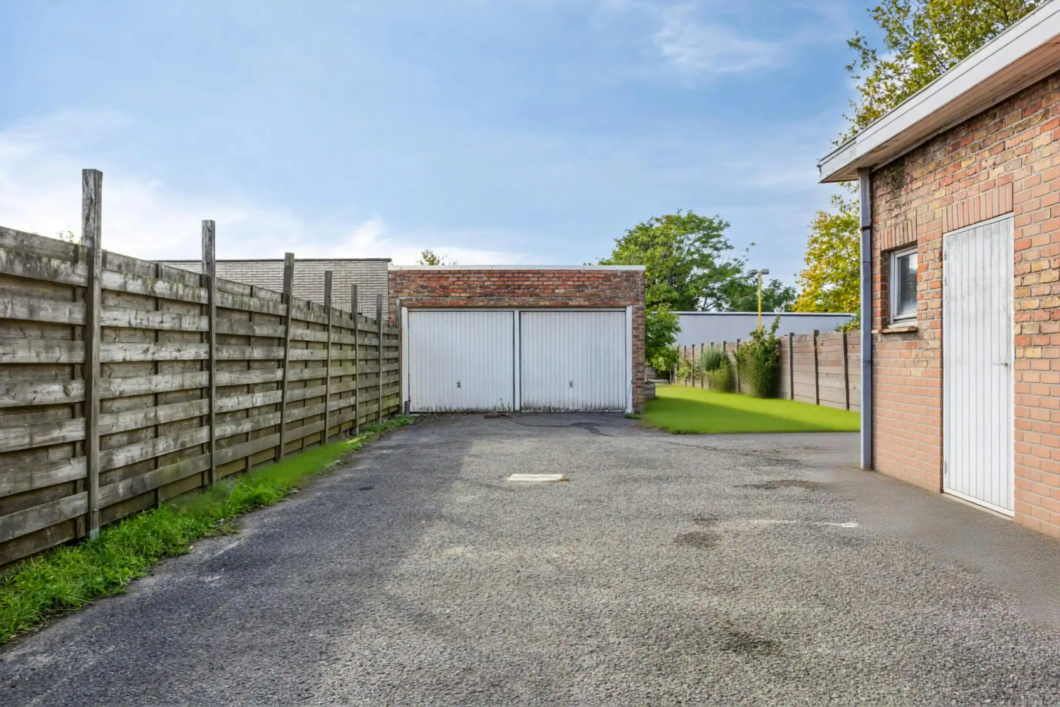 Ruim halfopen huis met 3 slaapkamers te koop in Eeklo foto 21