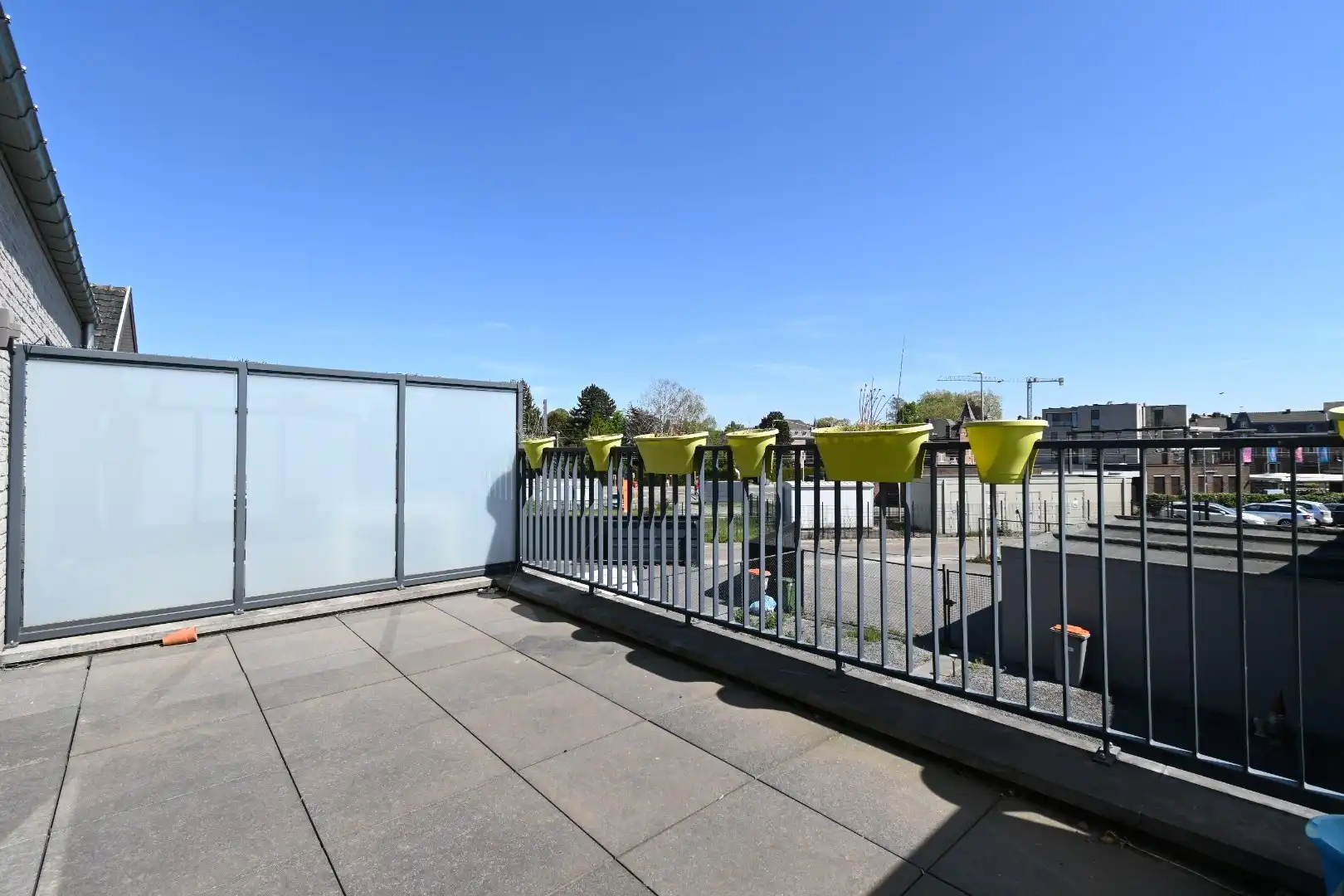 Knap ingericht ruim duplex-appartement met 3 slaapkamers te  Bilzen - Merem + autostandplaats foto 16