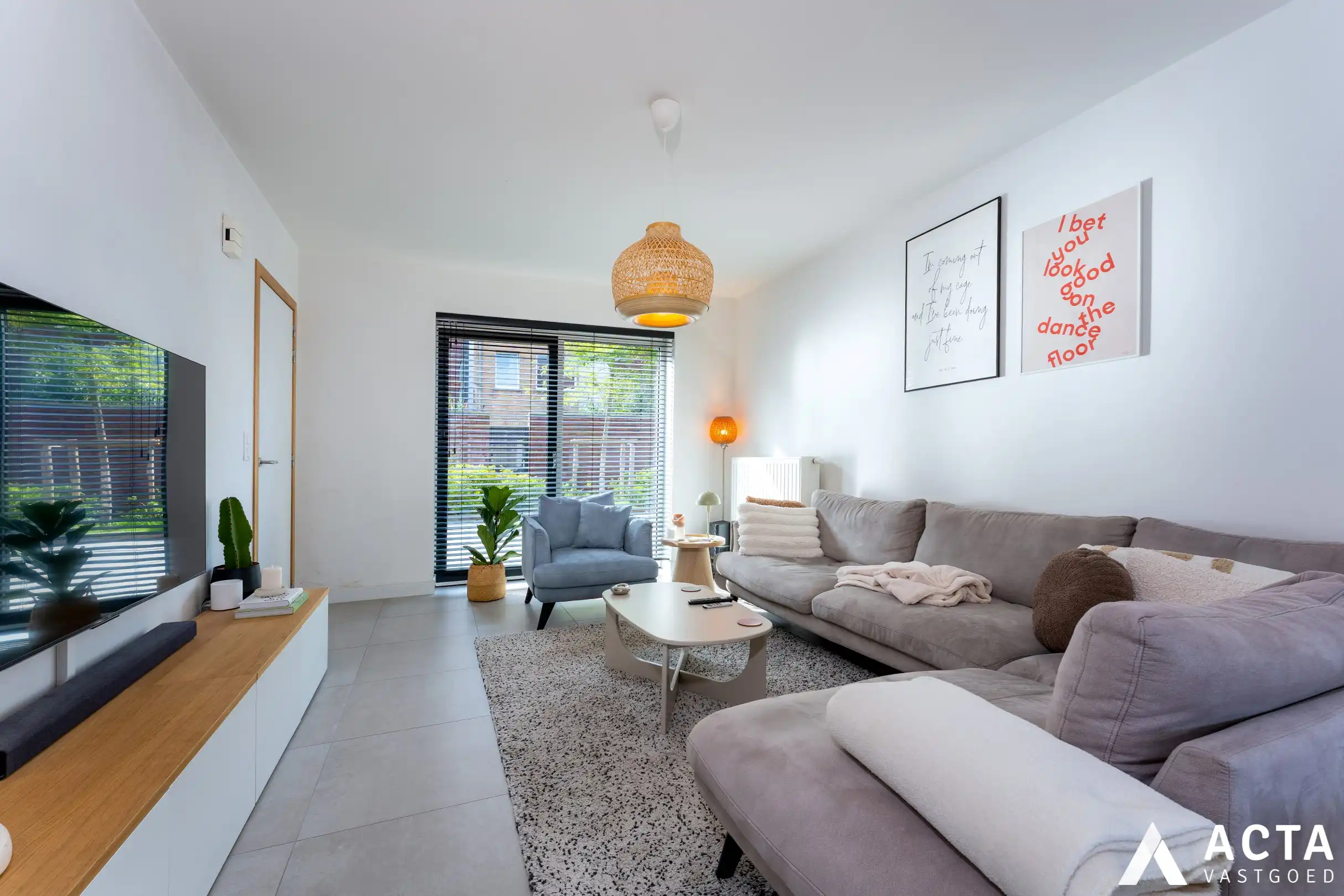 Recente energiezuinige woning met 3 slaapkamers en garage! foto 3