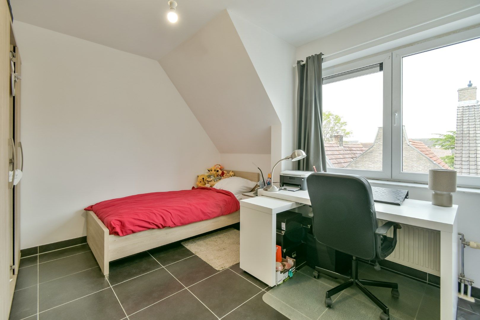 Instapklare en energiezuinige appartement in het centrum van Torhout! foto 7