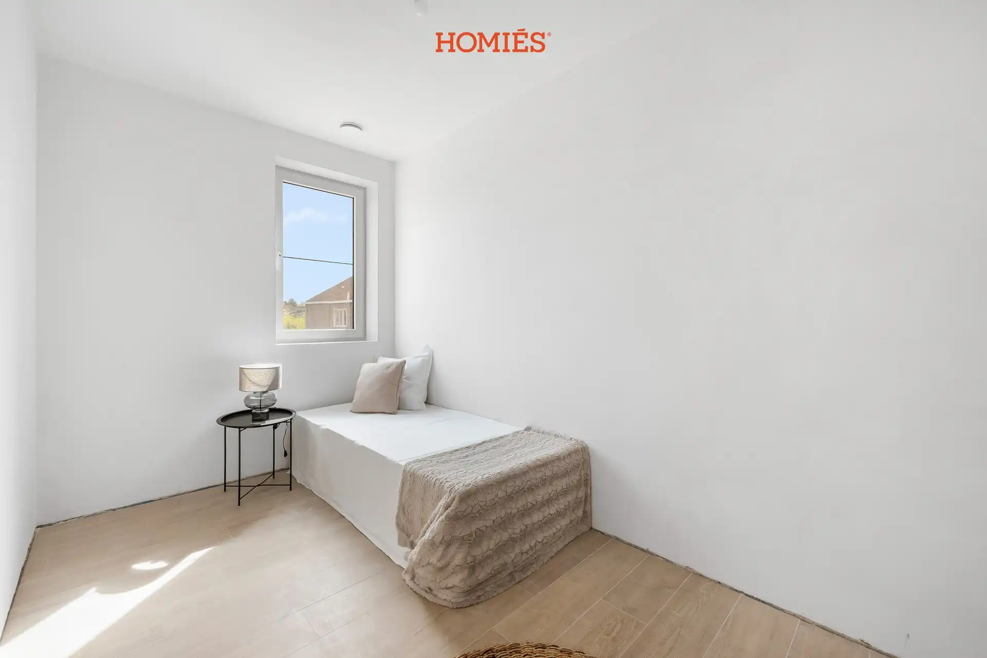 Urban villa in groene omgeving foto 21