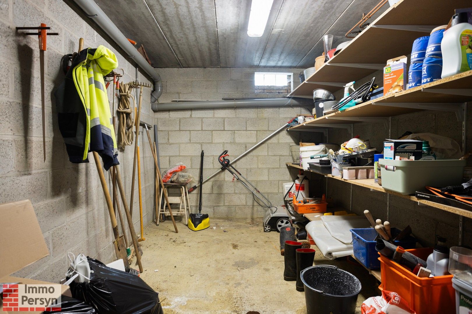 Charmante Spaanse villa met grote tuin en ondergrondse garage foto 36
