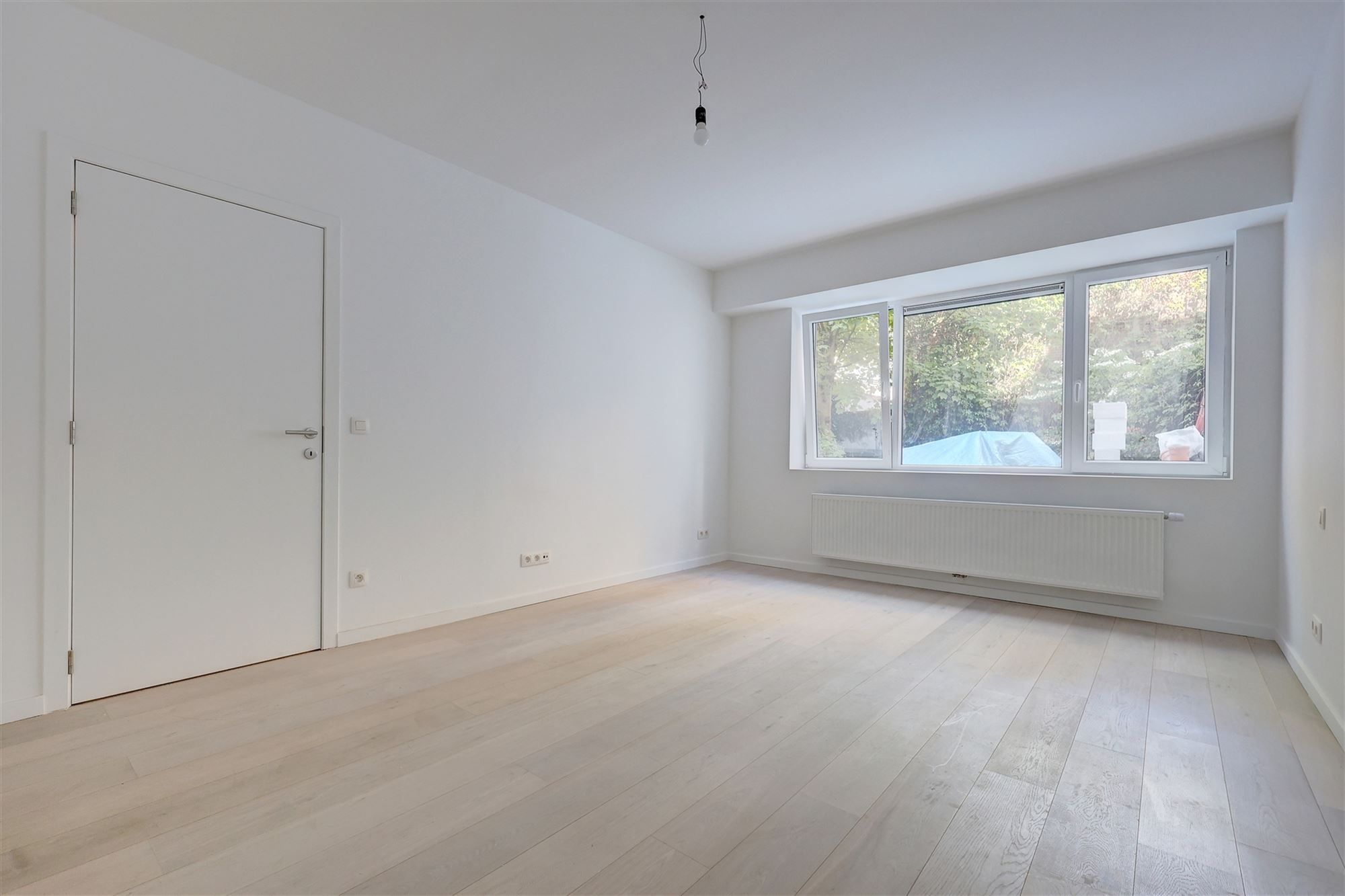 Gerenoveerd gelijkvloers appartement met tuin 2-3 slpks, 2 bdks in Markgravewijk foto 4
