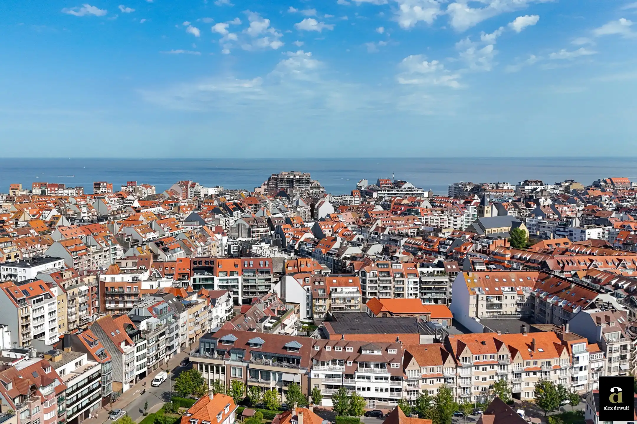 Ruime, pas gerenoveerde villa [Tennispad - Zoute]. foto 7