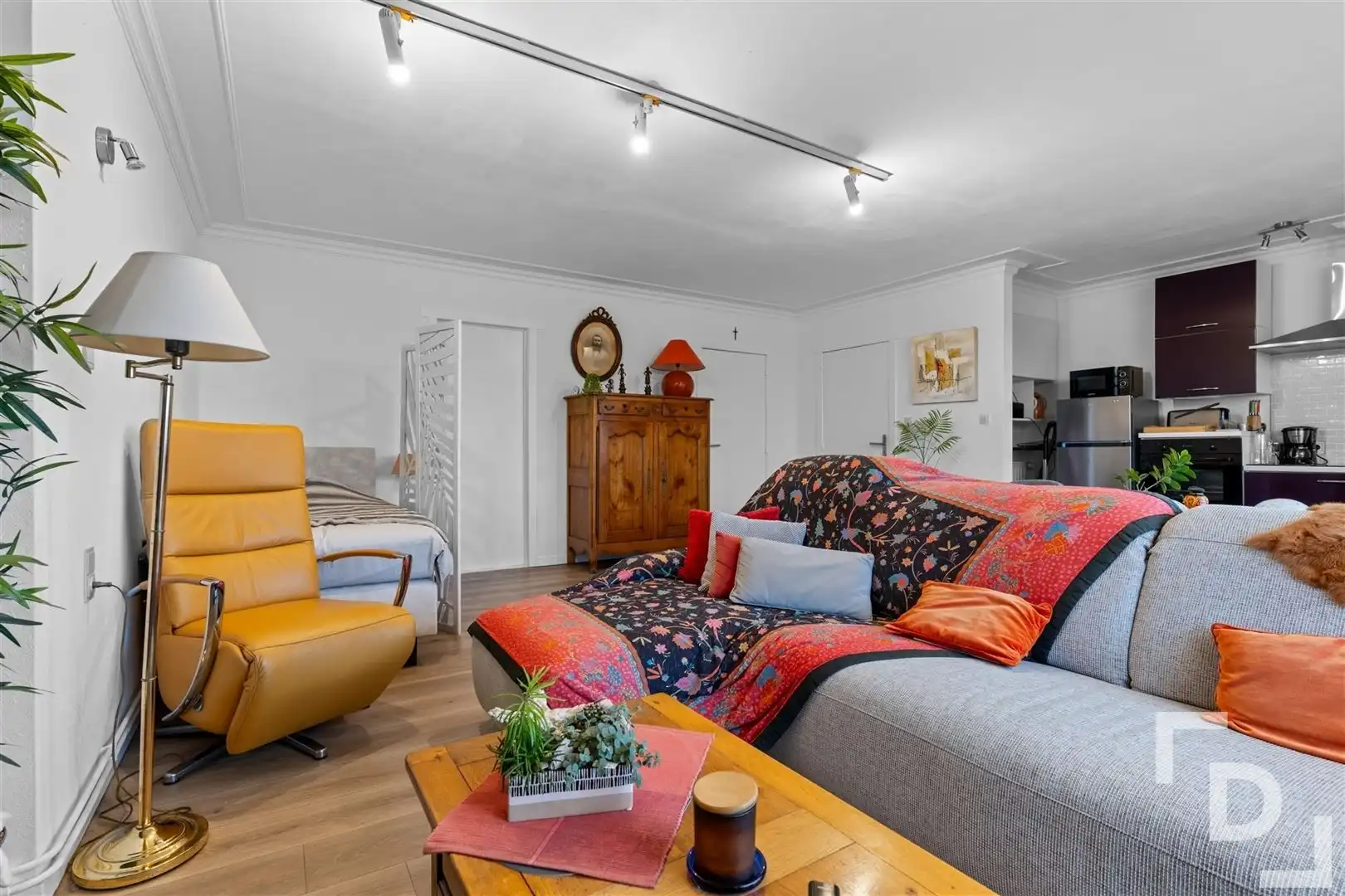 Dakappartement te koop met prachtig zicht over Heuvelland foto 8