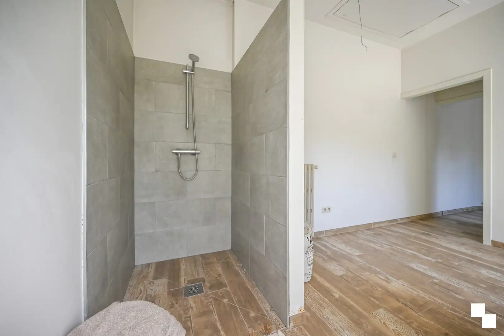 Charmante herenwoning met 4 à 5 slaapkamers te Izegem foto 16