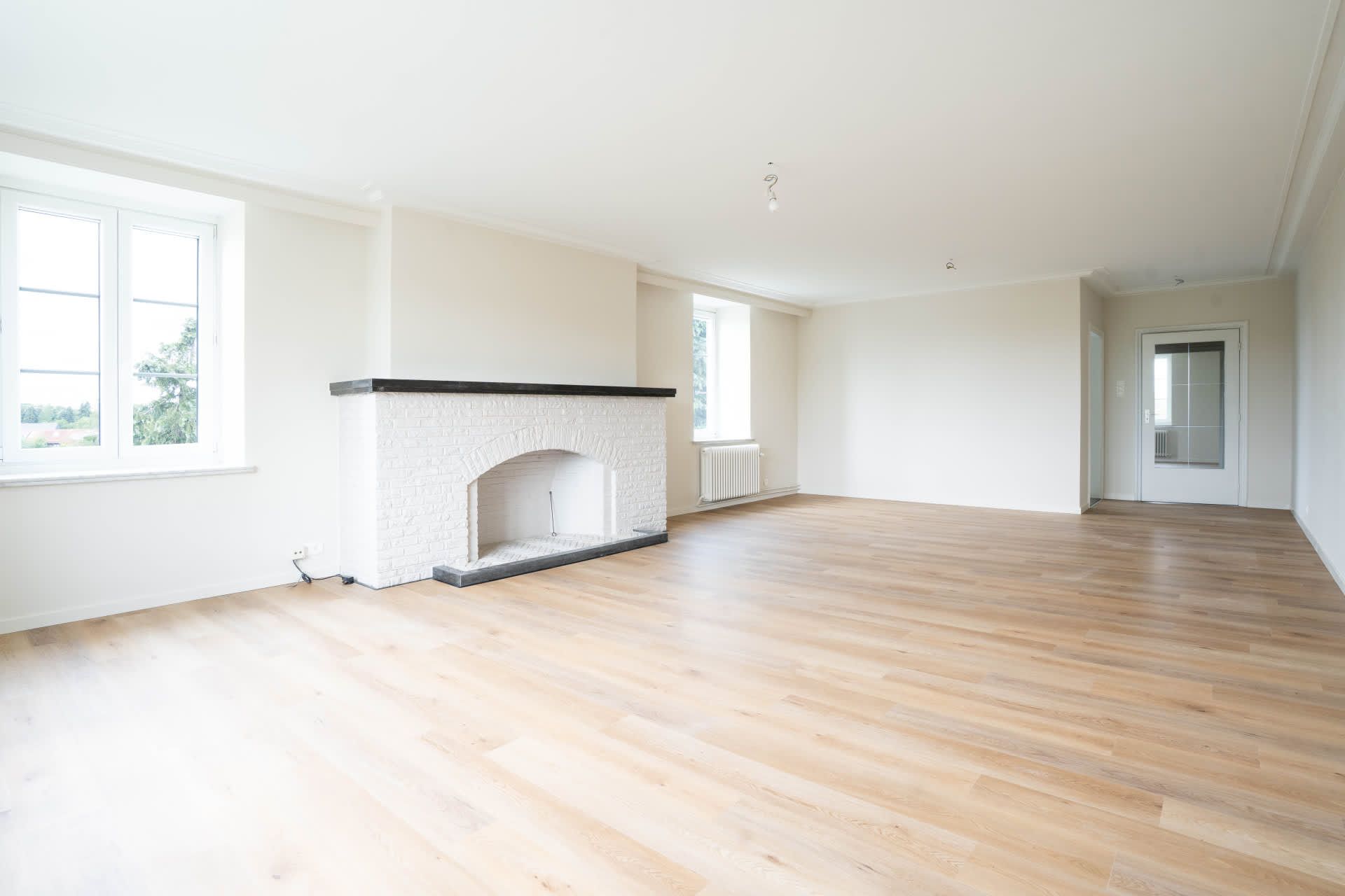 Licht en ruim hoekappartement met drie slaapkamers en garage foto 8