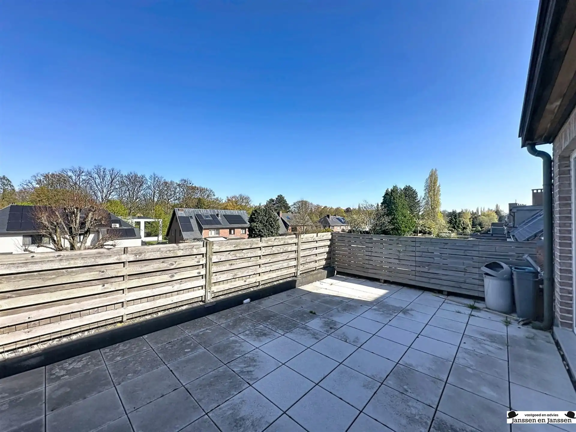 Dakappartement met zonnig en ruim terras!  foto 7