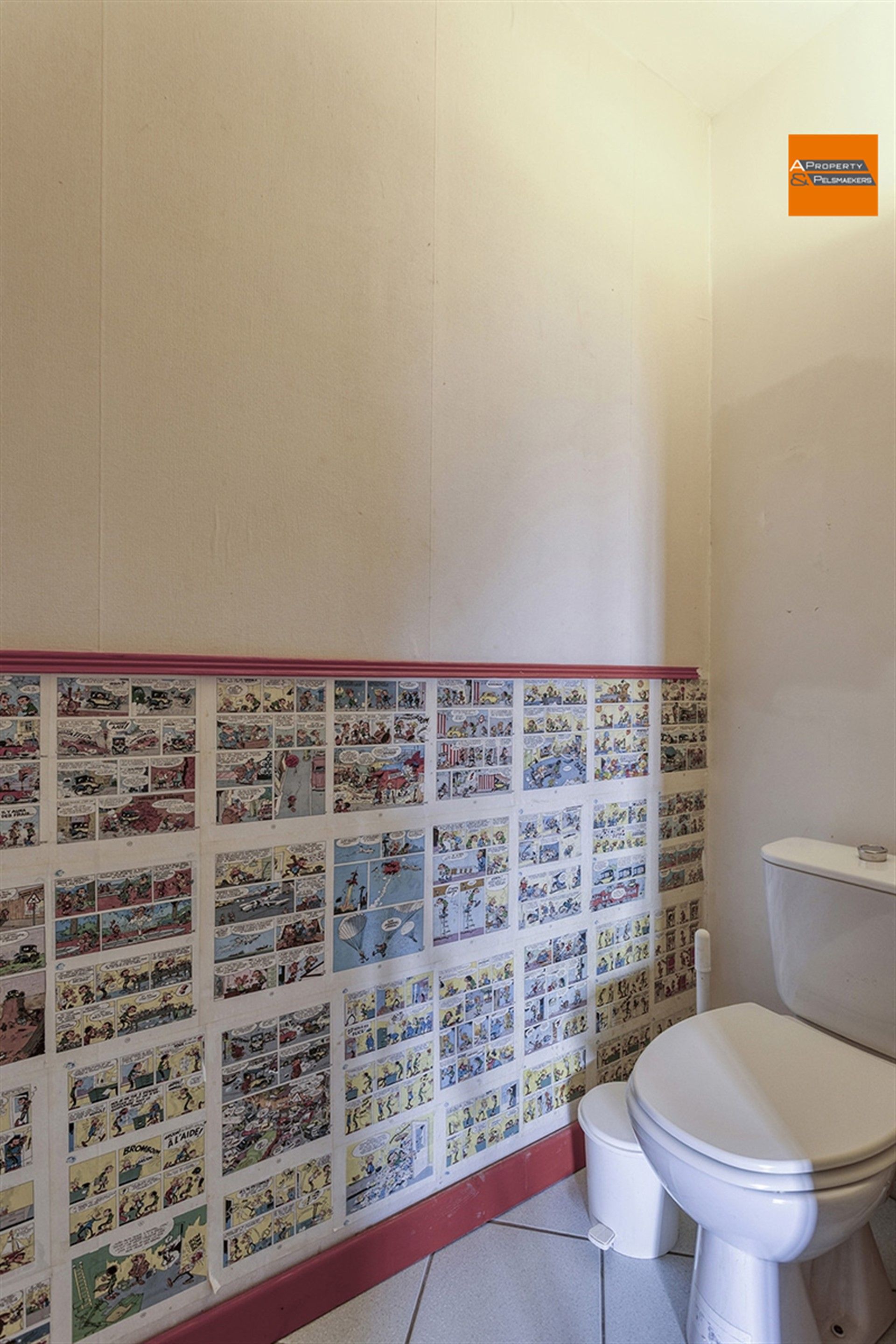 Ruime en instapklare woning met prachtige tuin in Duisburg foto 15