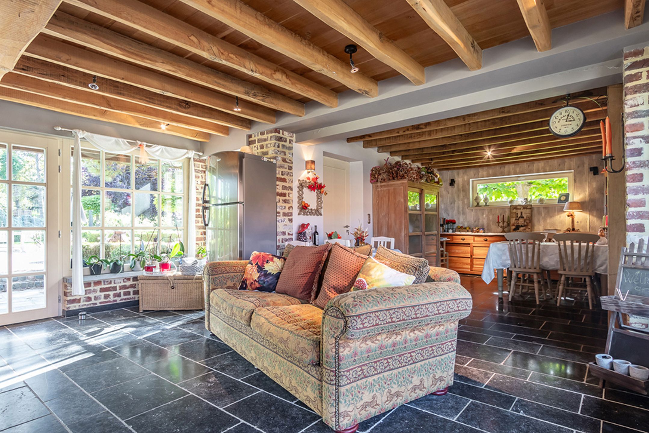 Gerestaureerde vierkantshoeve met B&B op 80 are grond foto 10