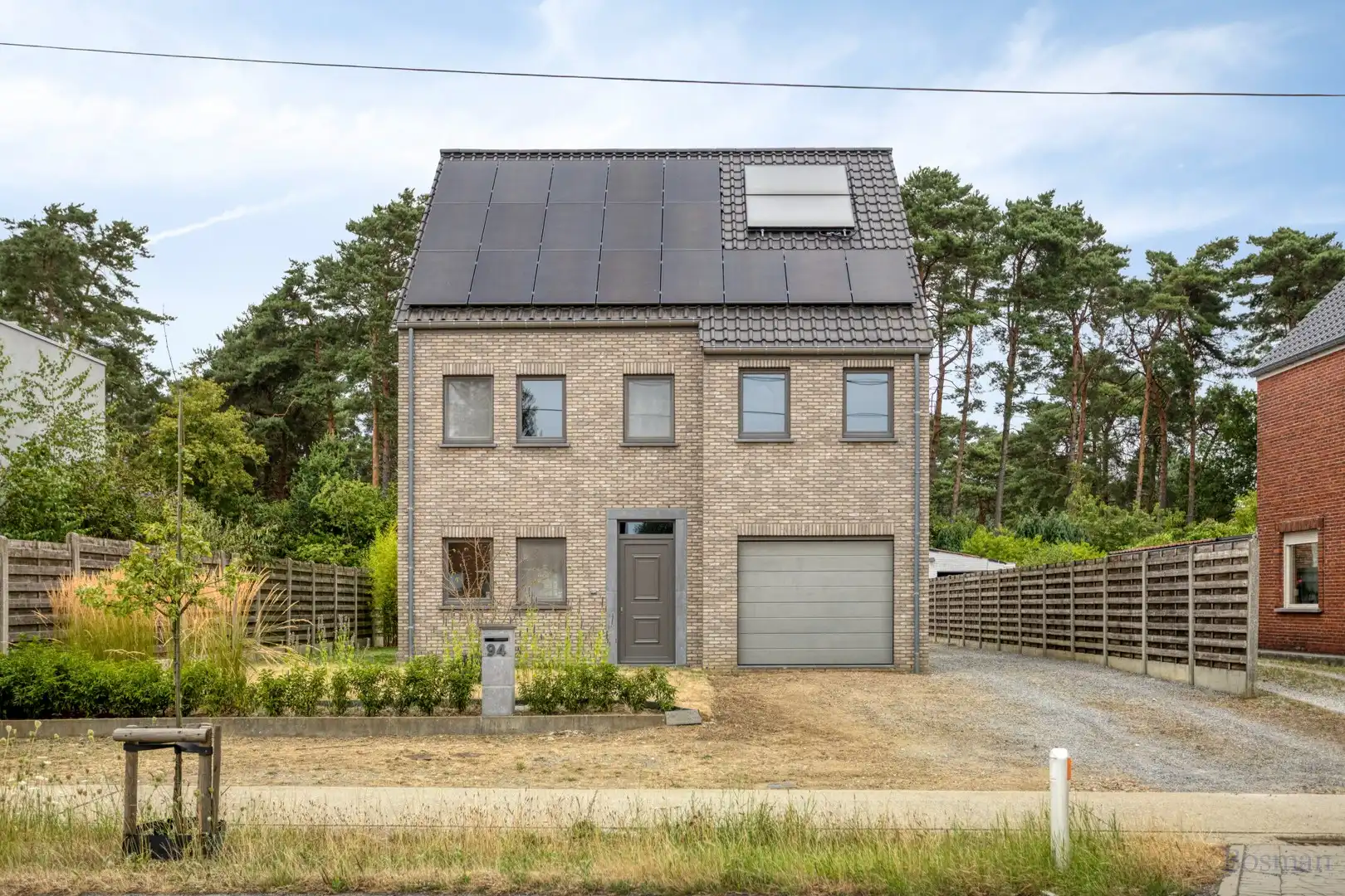Gezinswoning met loods te koop in Heppen, Leopoldsburg foto {{pictureIndex}}