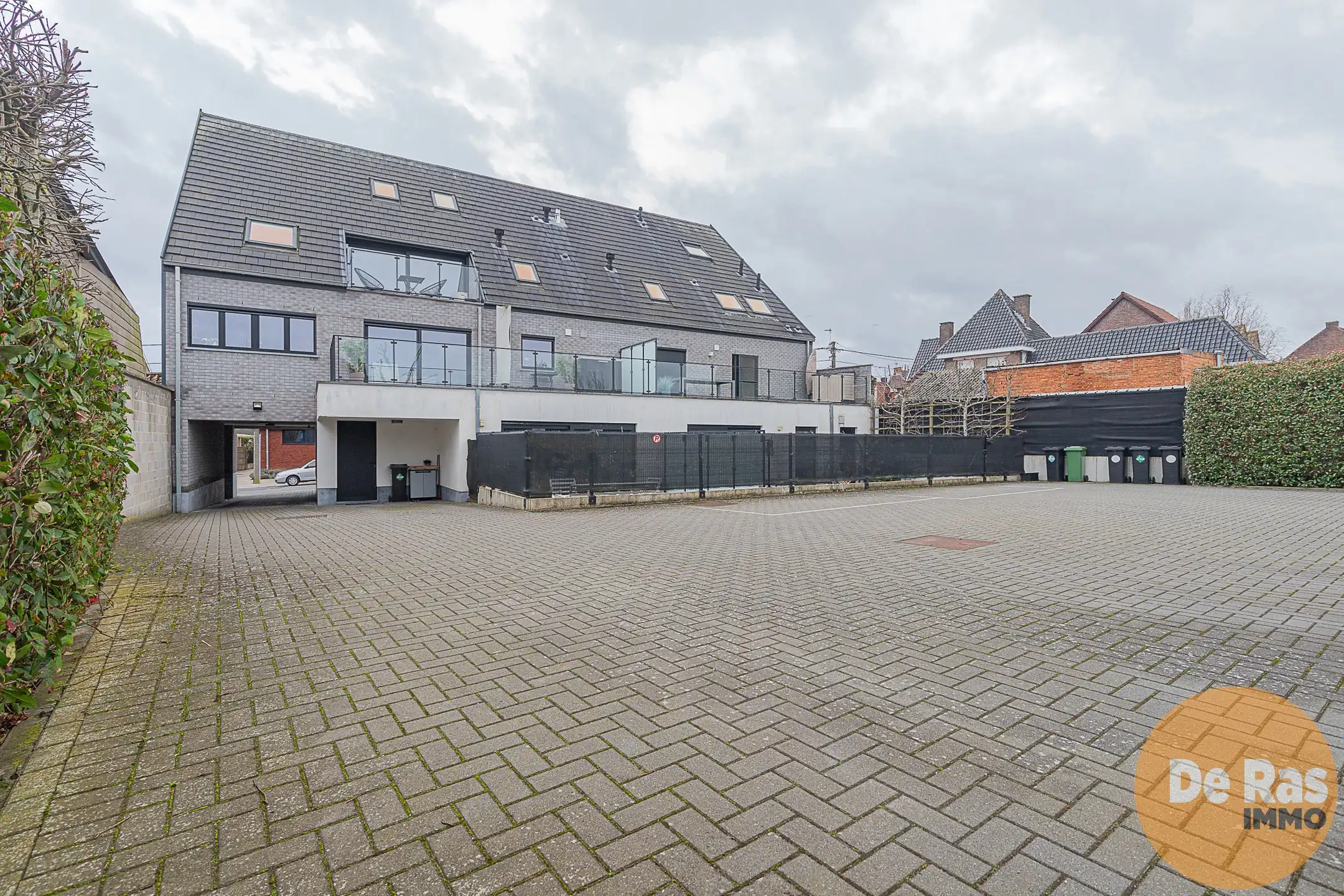 WANZELE - Recente, ruime duplex met 2 slp - terras - garage foto 21