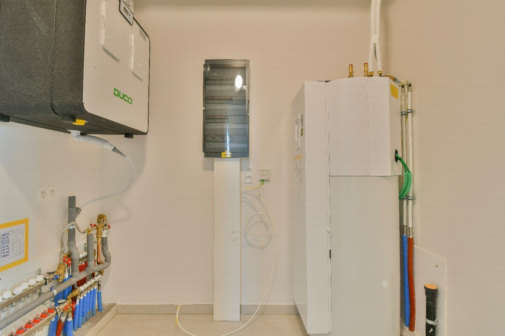 Nieuwbouwappartement met twee slaapkamers aan het kanaal van Oudenburg foto 12