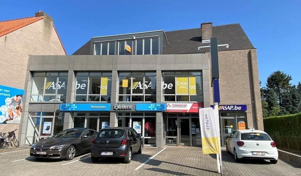 Commercieel gelegen kantoorruimte te huur in Aalst foto 9