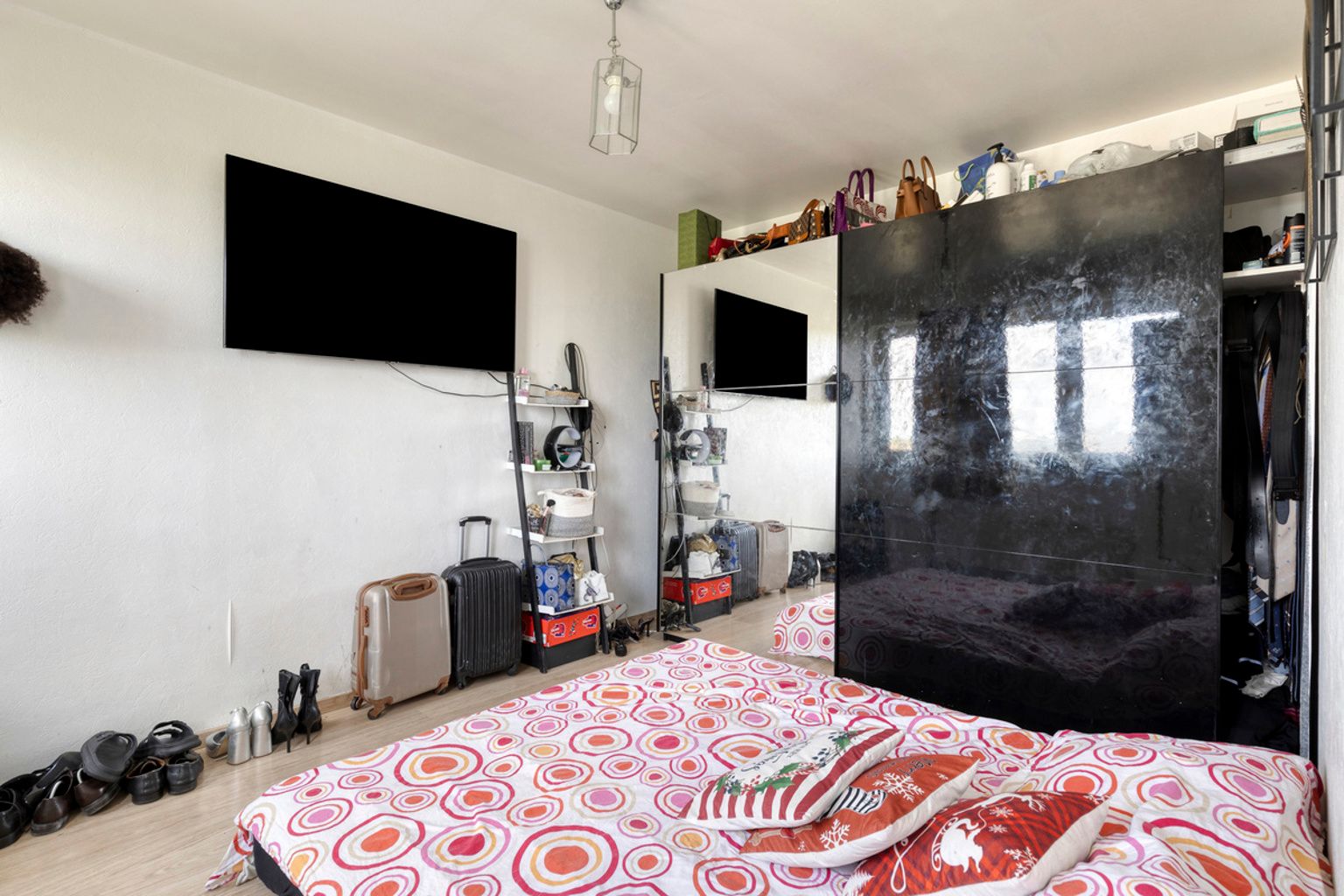 Instapklaar 3-slaapkamer appartement met subliem uitzicht foto 6