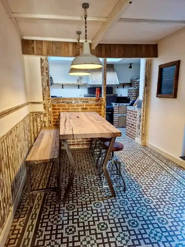 INSTAPKLARE STADSWONING MET DIRECT RENDEMENT IN HET HART VAN DE STAD foto 7