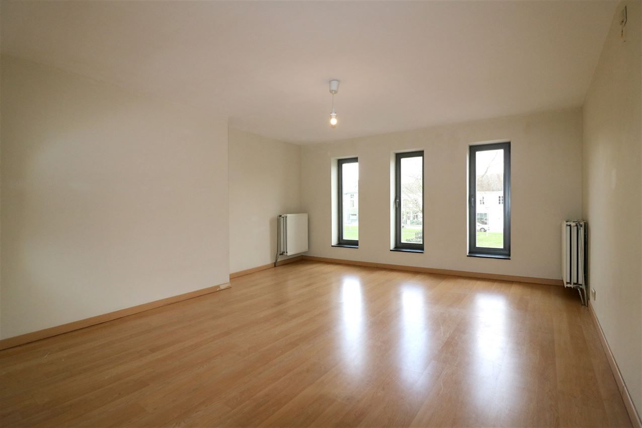 3 slpk., nabij station, heel ferm terras 60m² foto 16