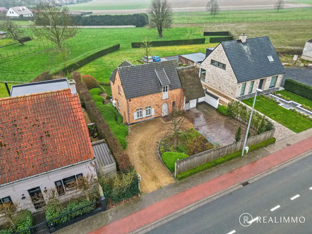 Prachtige alleenstaande woning foto {{pictureIndex}}