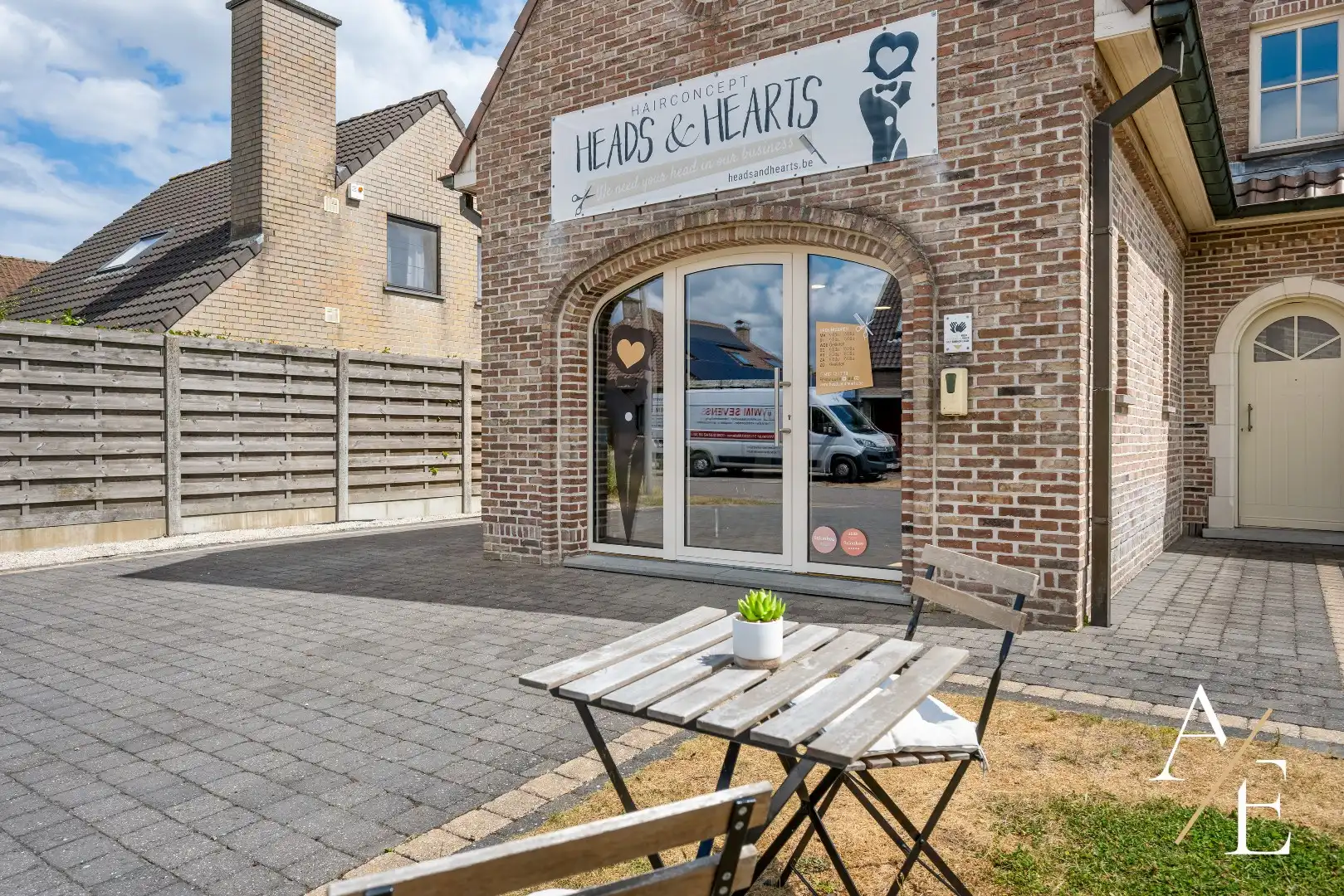 WETTEREN- Landelijke woning met commerciële ruimte! foto 24