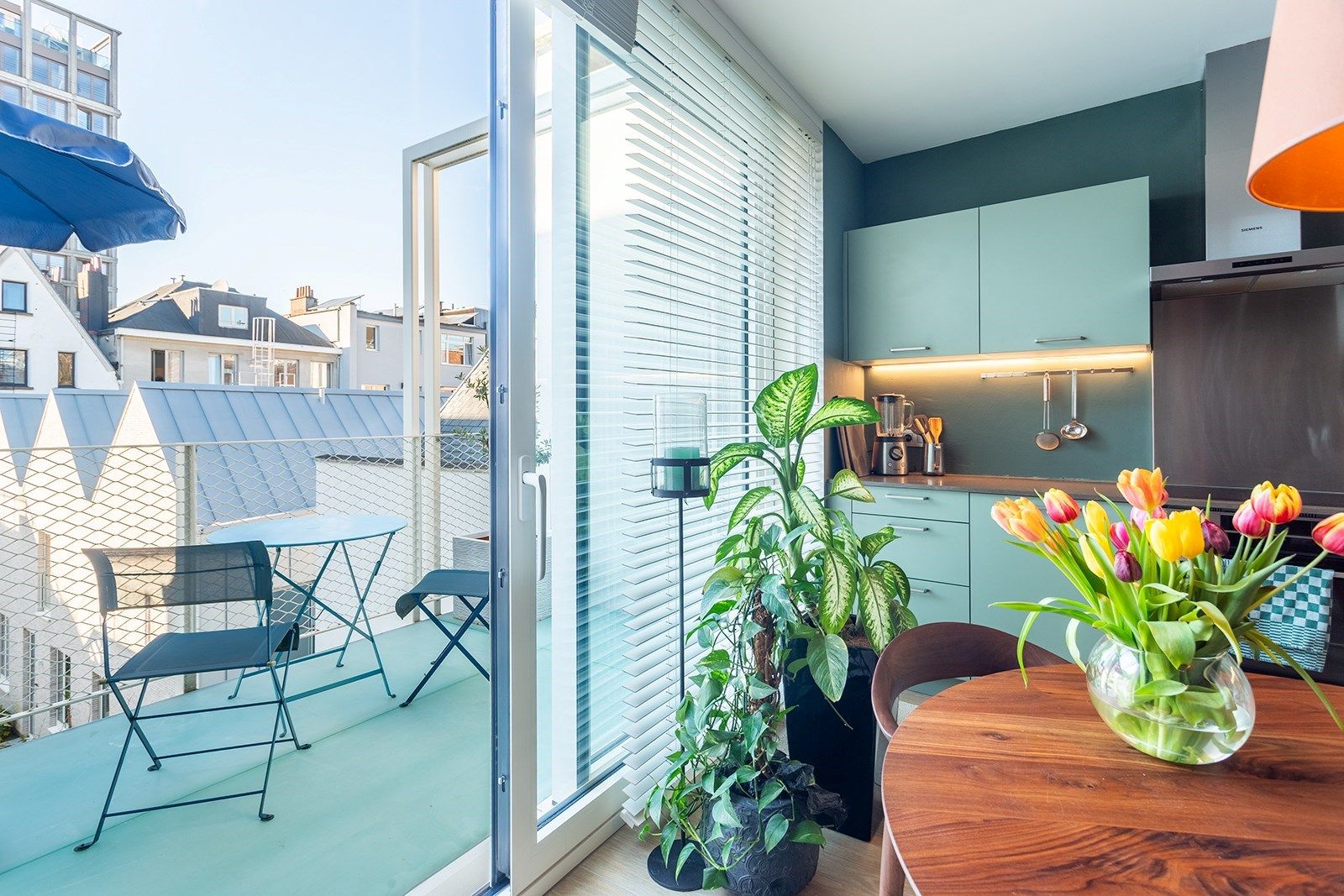Gemeubeld luxe nieuwbouwappartement gelegen in het hartje van Antwerpen.  foto 16
